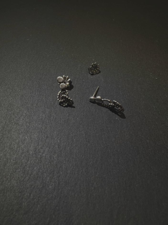 minimalist stud earrings